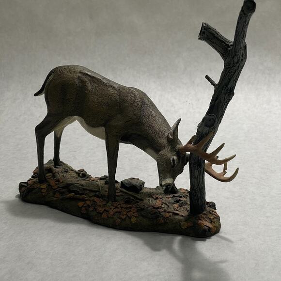 Danbury Mint "The Rub" Magnificent Whitetail Deer Collection Sculpture - Picture 1 of 6